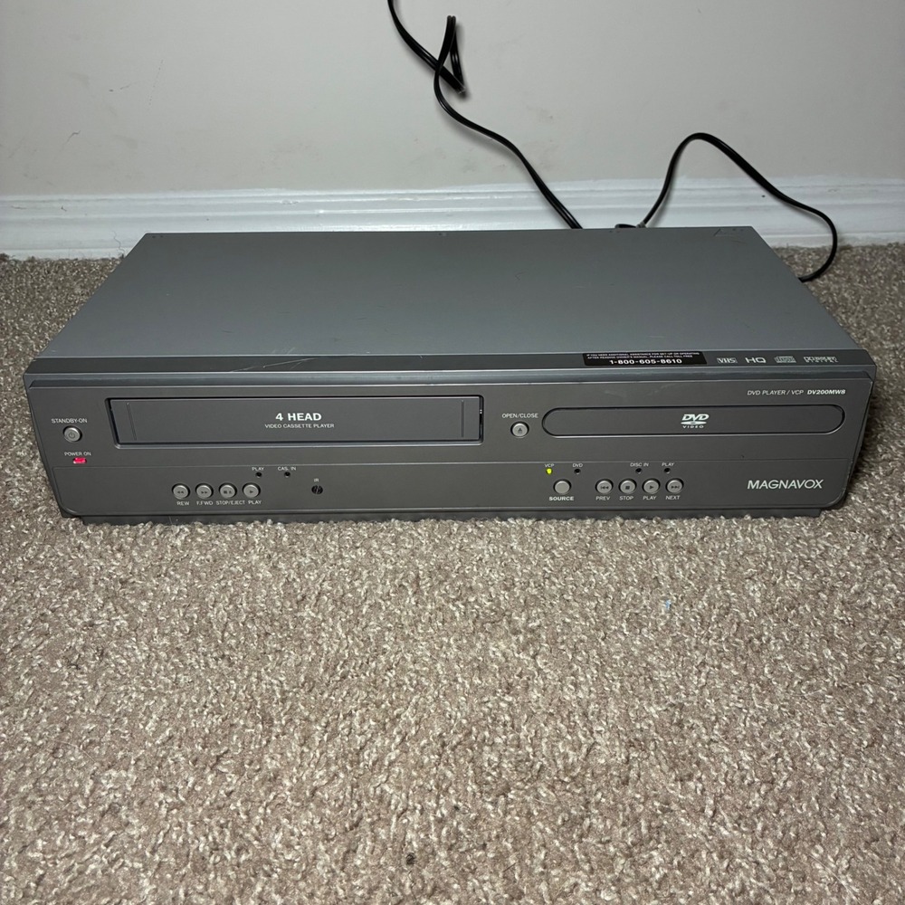 Magnavox DV200MW8 DVD Player VCP 4 Head VHS Combo Silver Home Theater For Parts